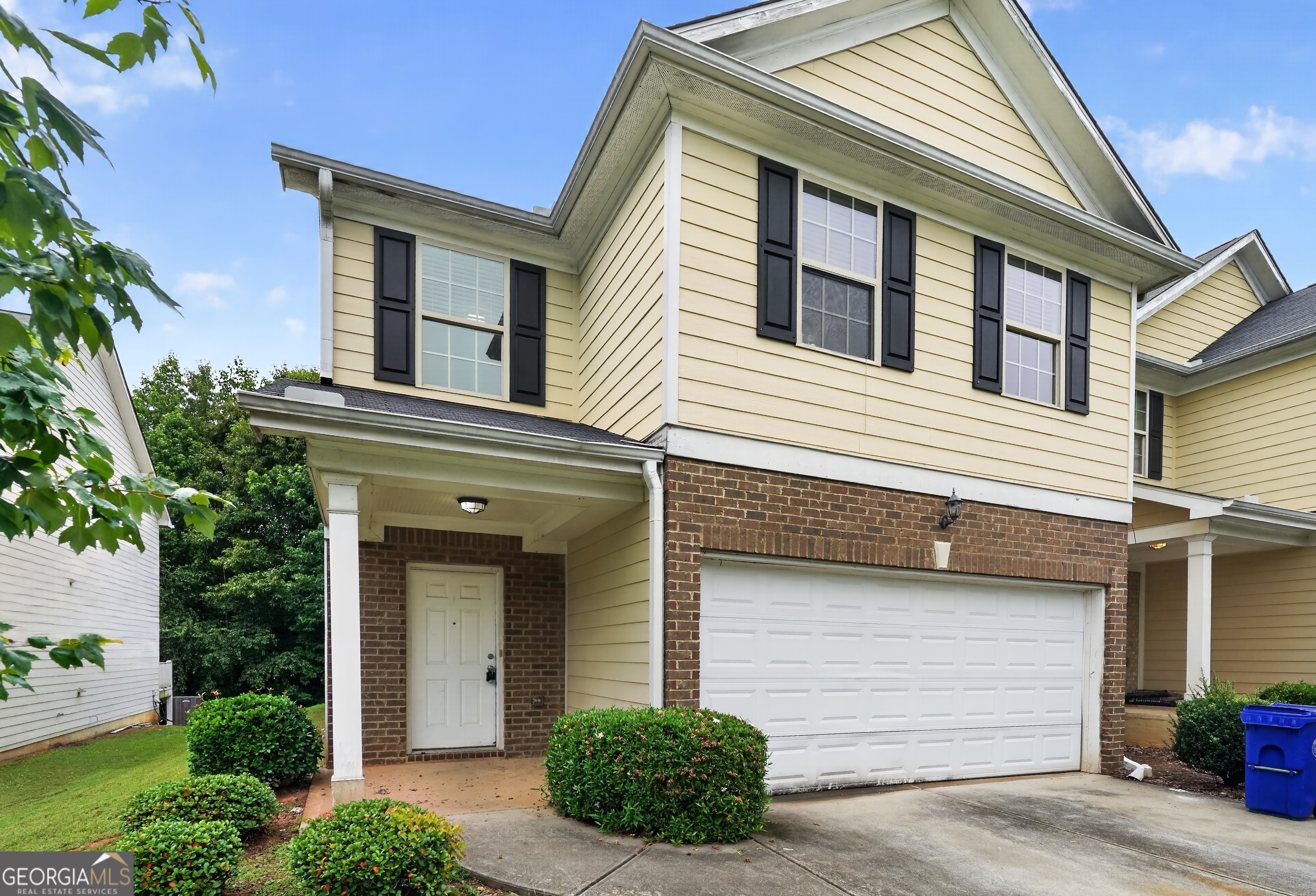 6381 Shadow Square Property Photo 4