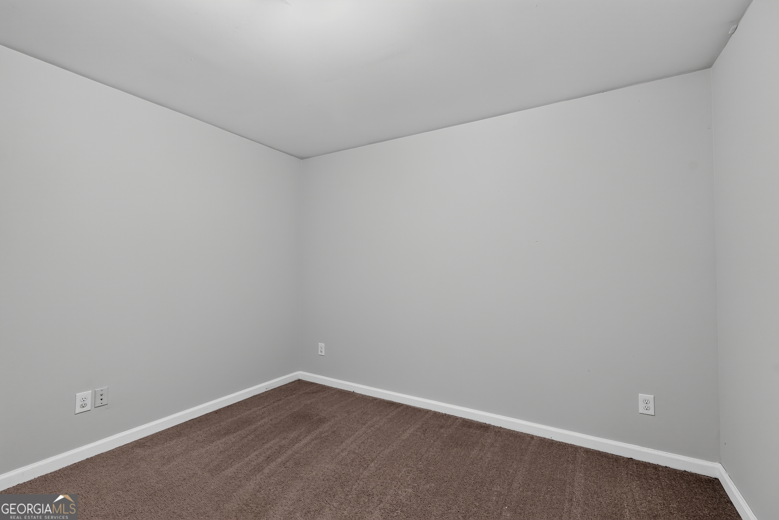 6381 Shadow Square Property Photo 18