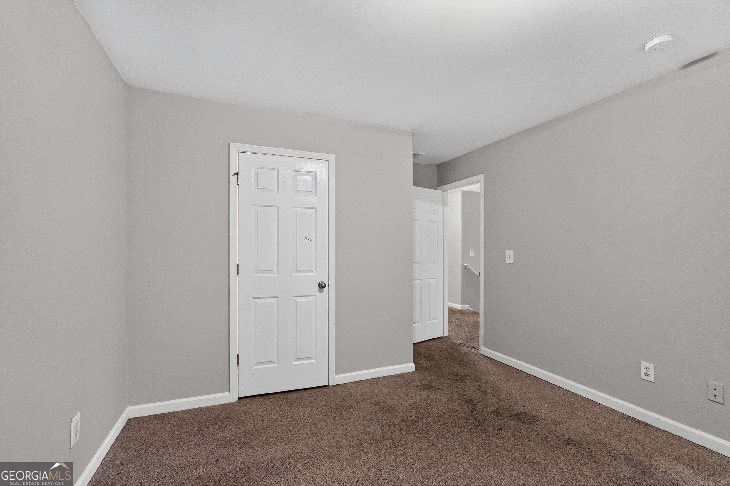 6381 Shadow Square Property Photo 19