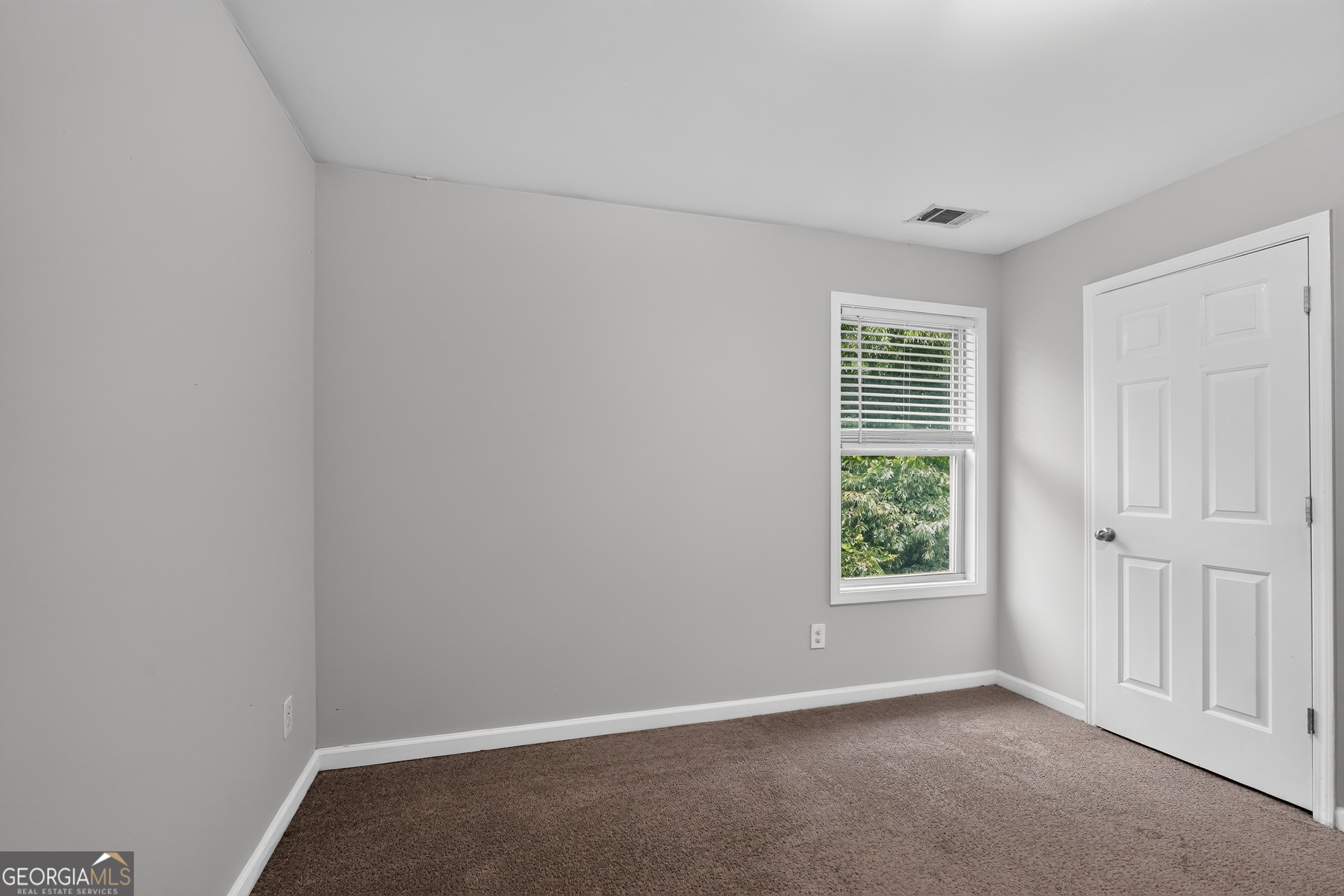 6381 Shadow Square Property Photo 20