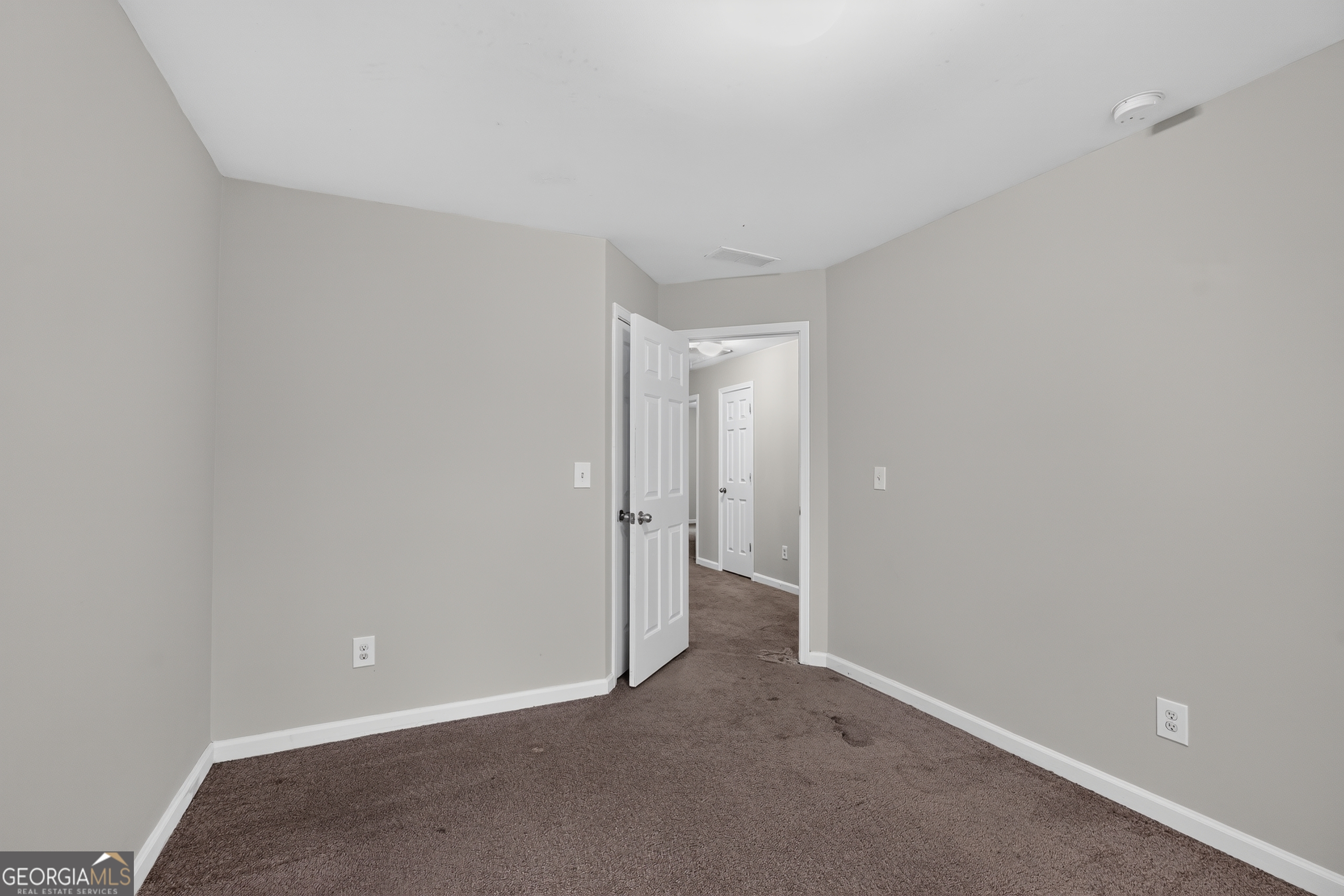 6381 Shadow Square Property Photo 26