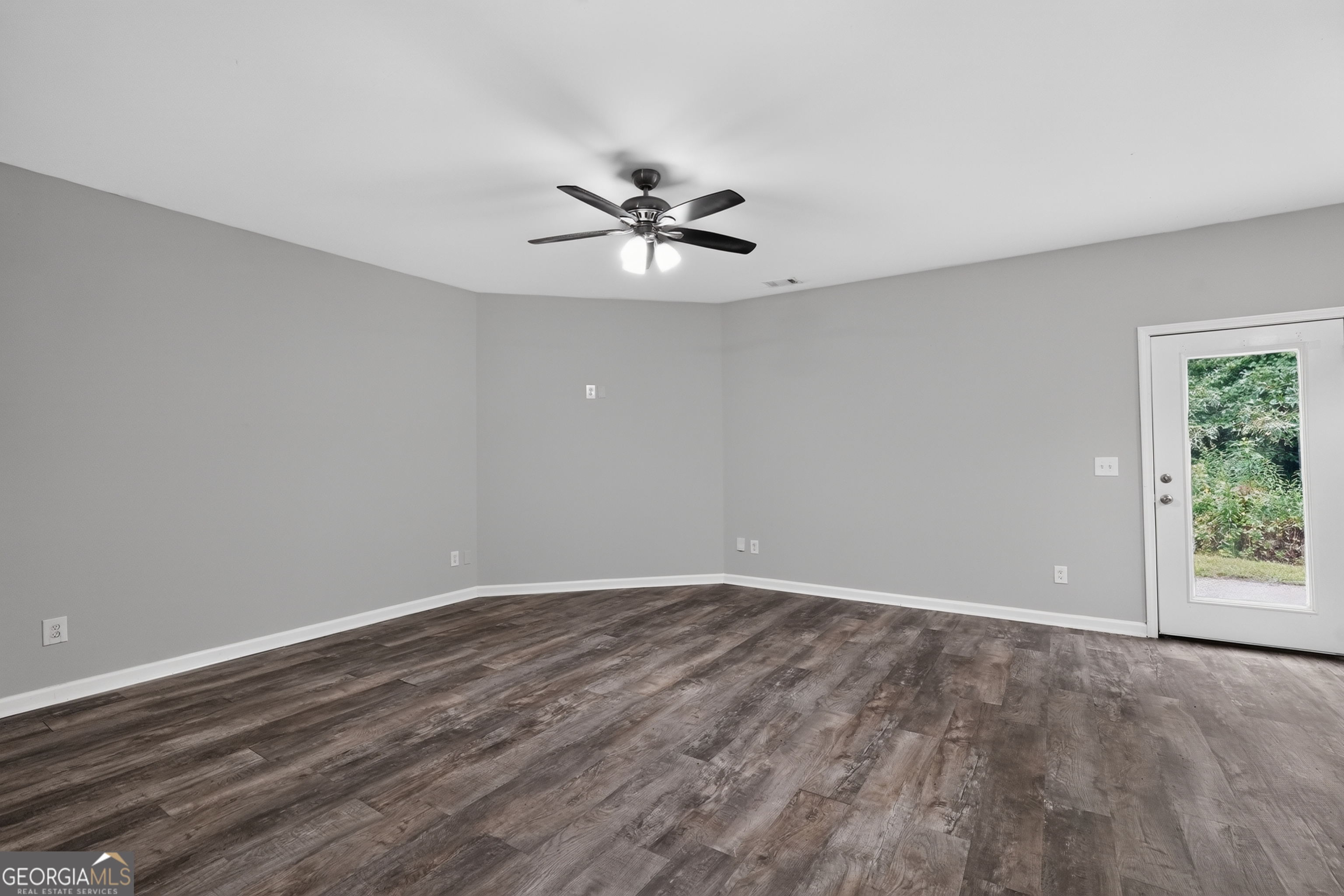 6381 Shadow Square Property Photo 36
