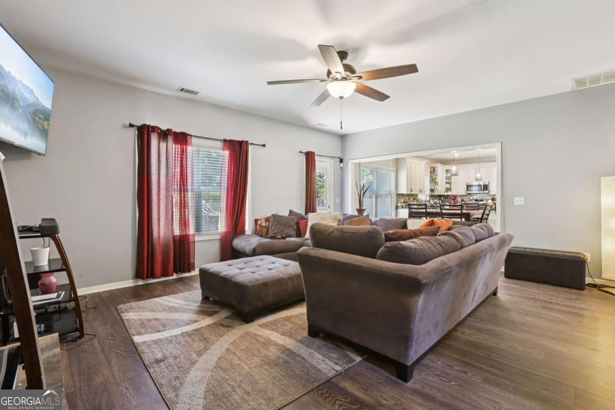 4751 Crinklepoint Court Property Photo 6
