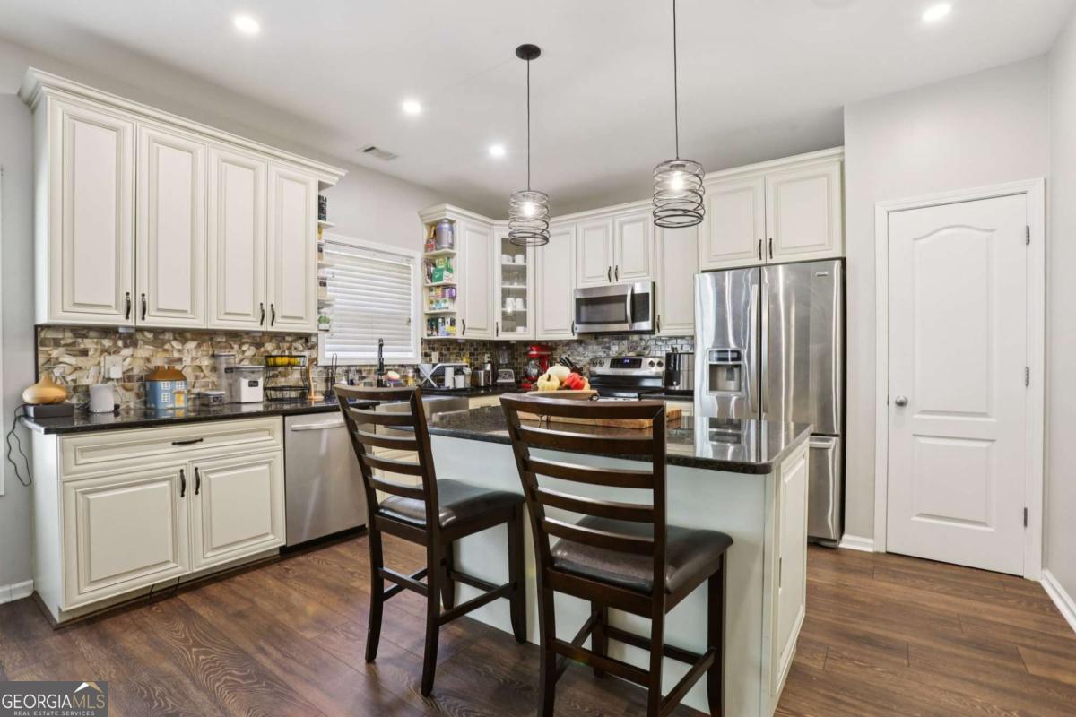 4751 Crinklepoint Court Property Photo 8