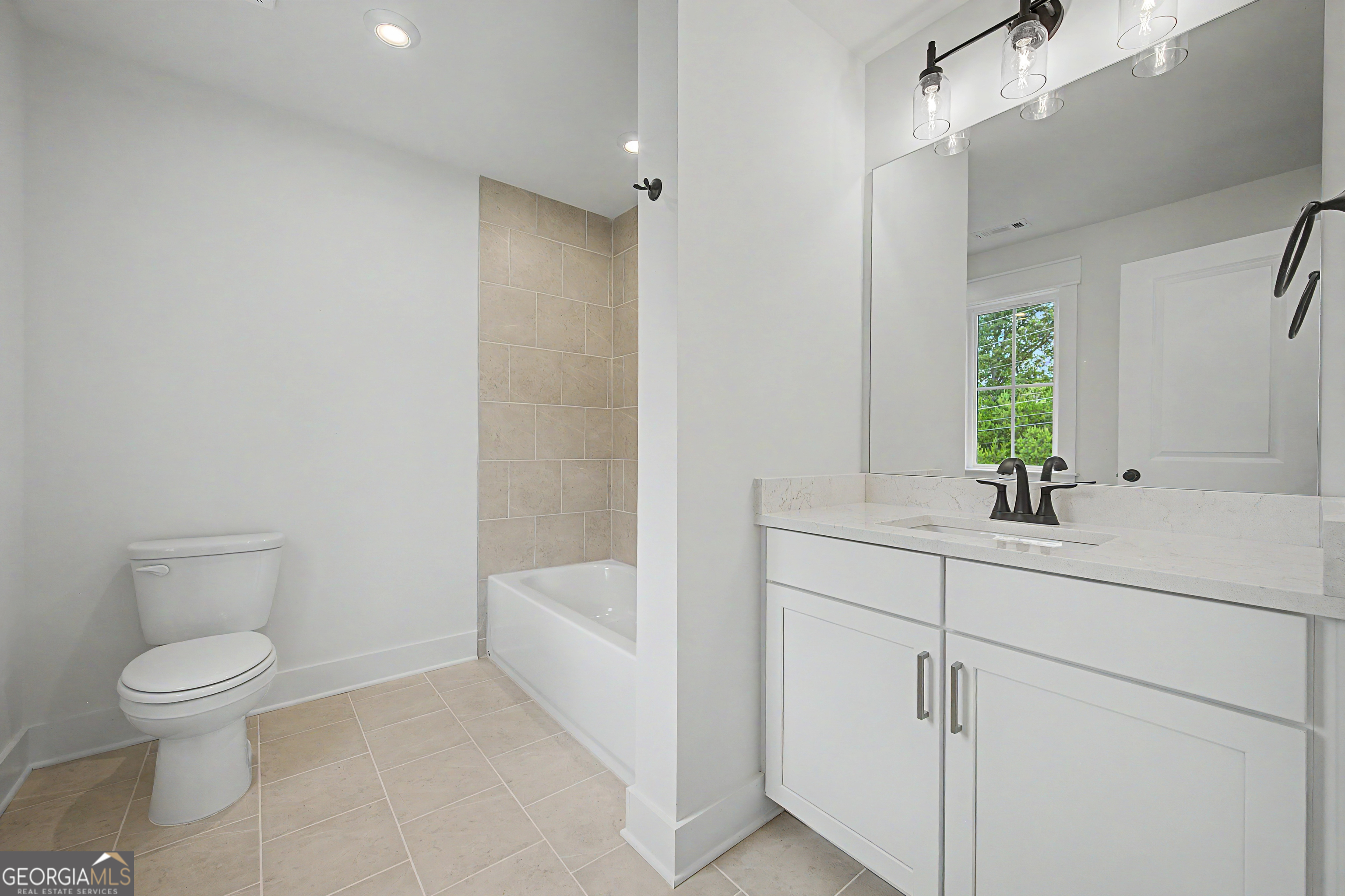 2120 Shillings Road Property Photo 13