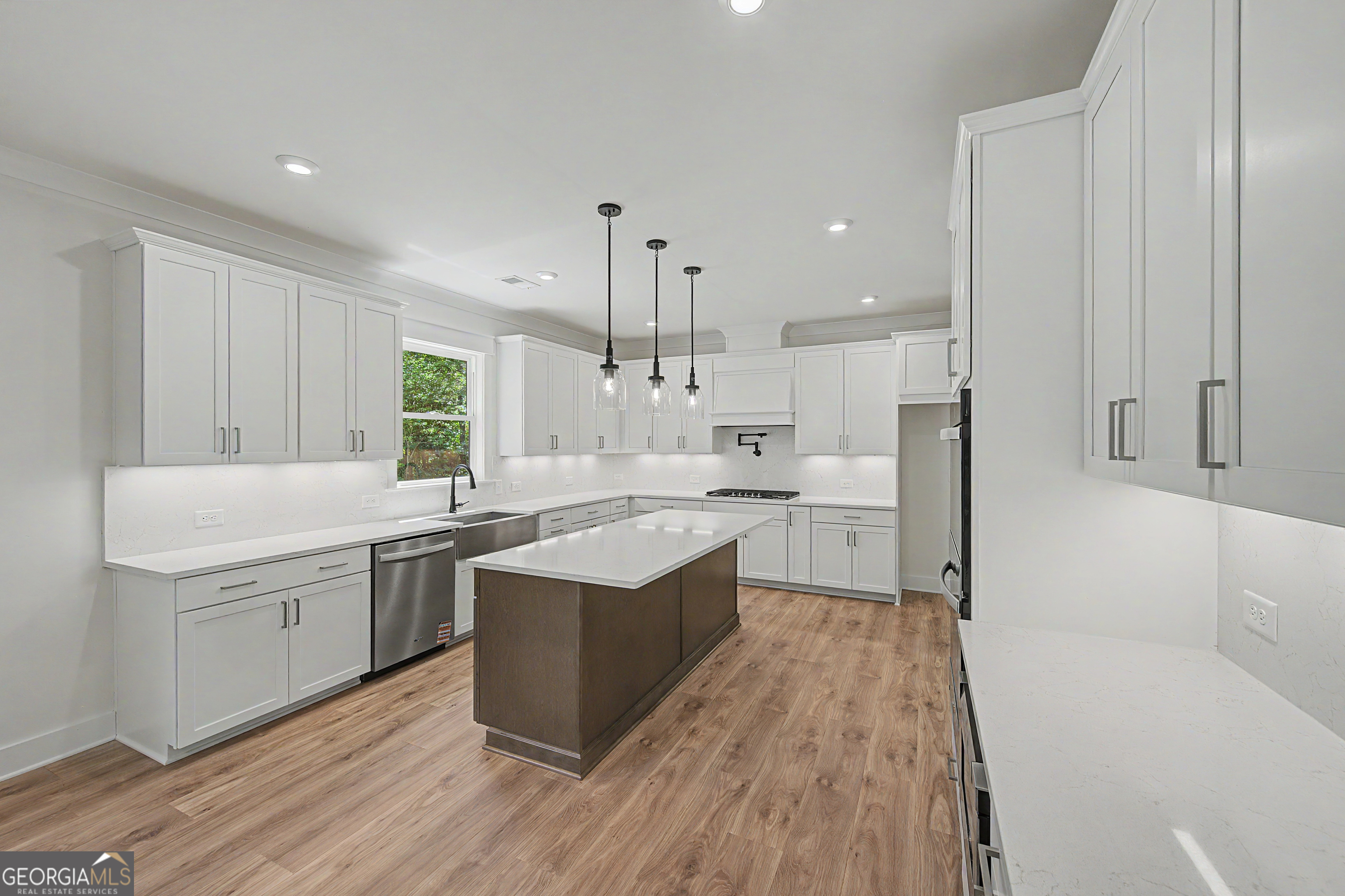 2120 Shillings Road Property Photo 37