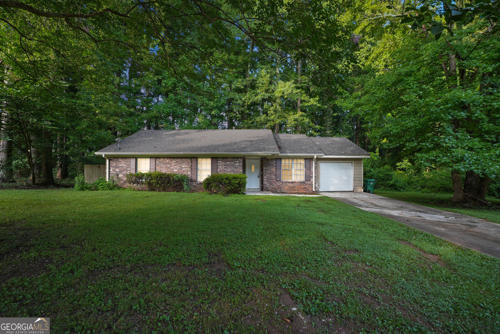 5881 Seam Street Property Photo 1