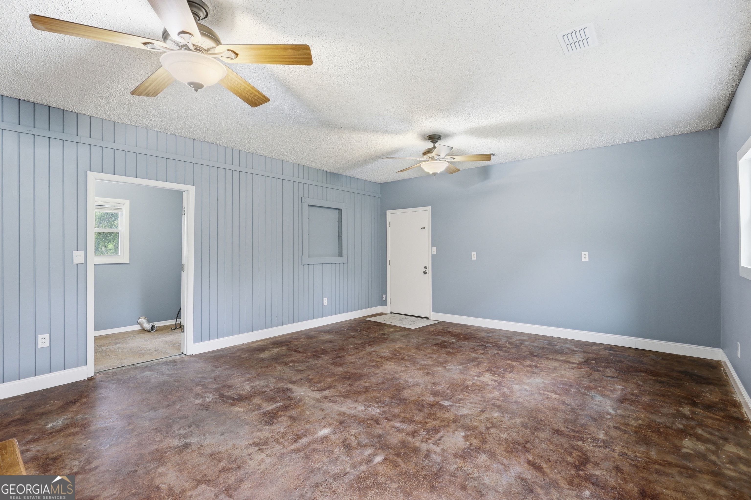 515 E 4th Street Property Photo 12