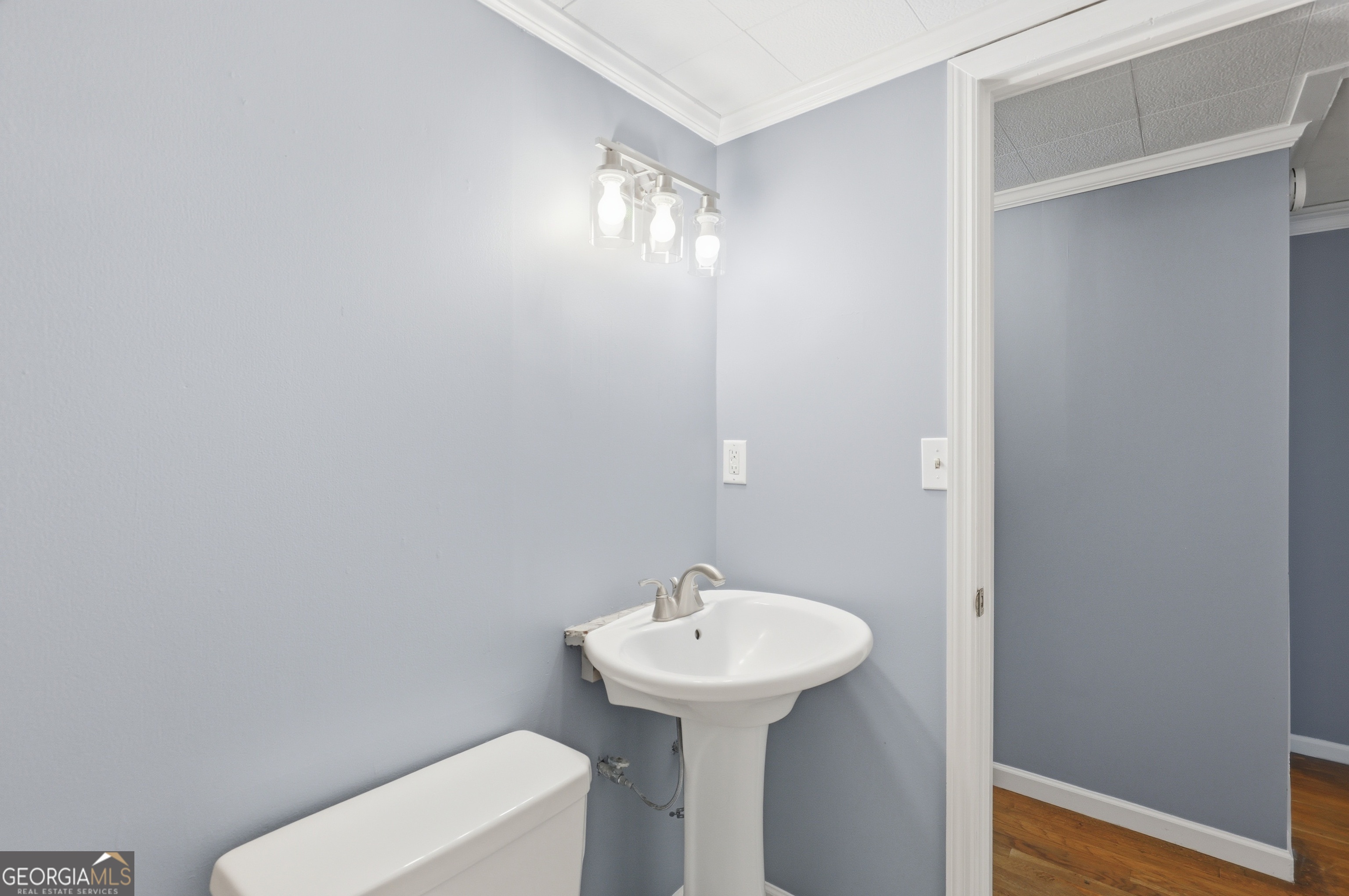 515 E 4th Street Property Photo 24