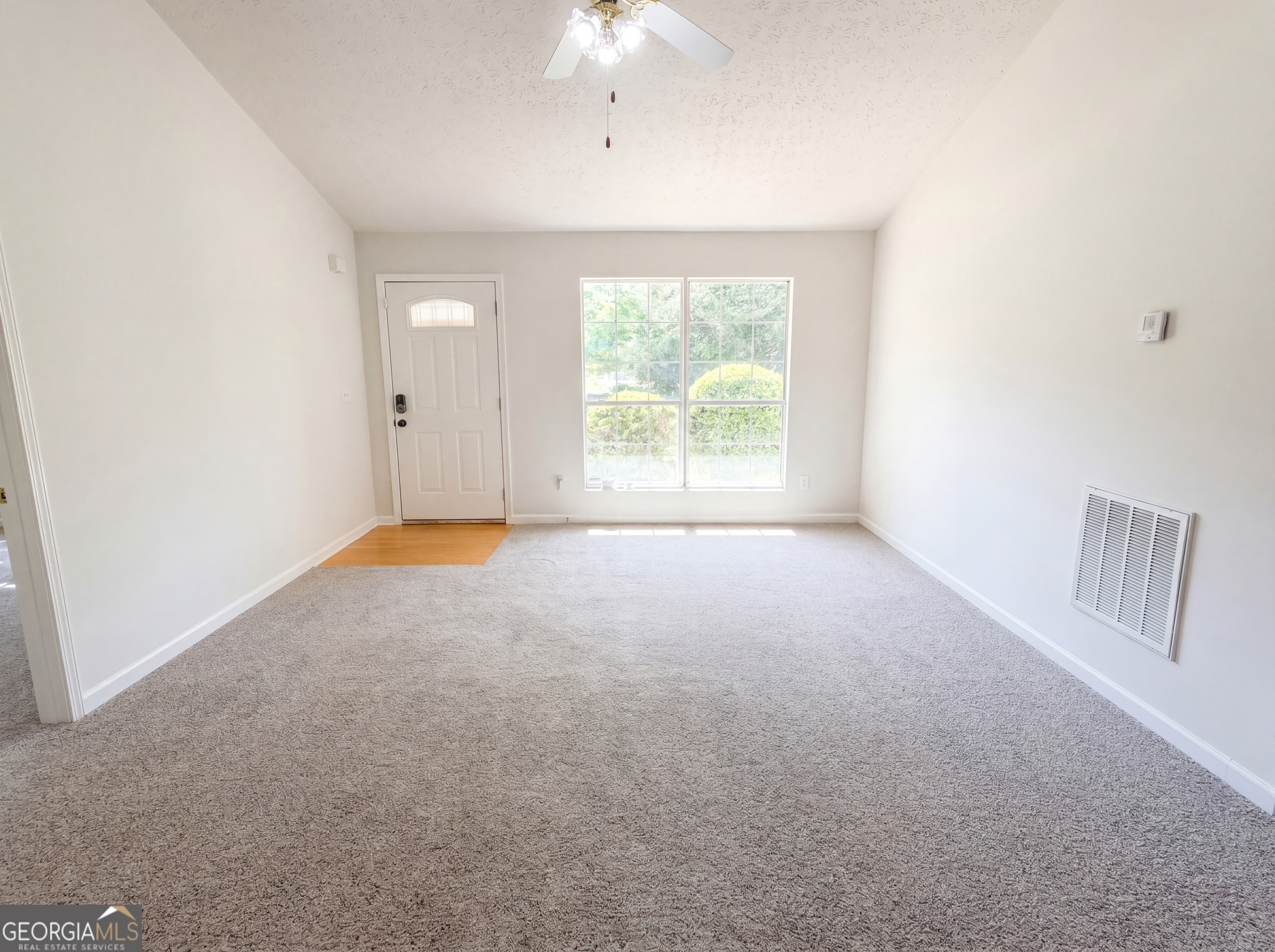 182 Livingston Lane Property Photo 8