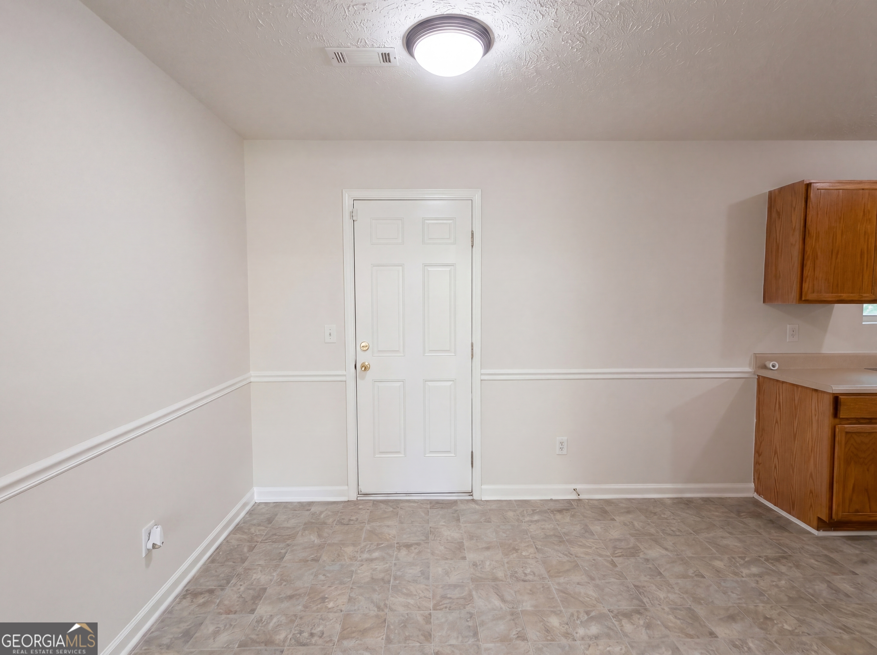 182 Livingston Lane Property Photo 9
