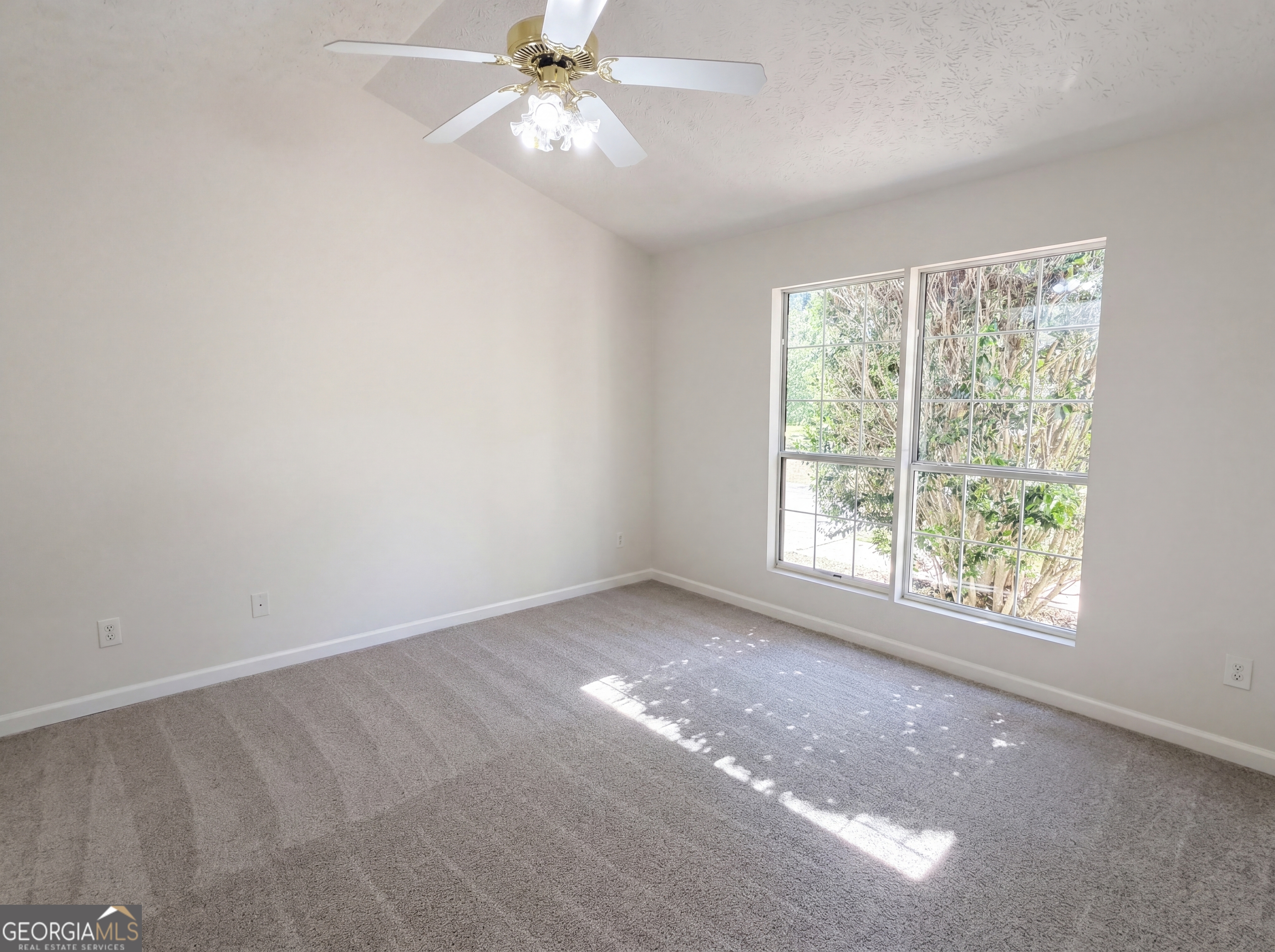 182 Livingston Lane Property Photo 11