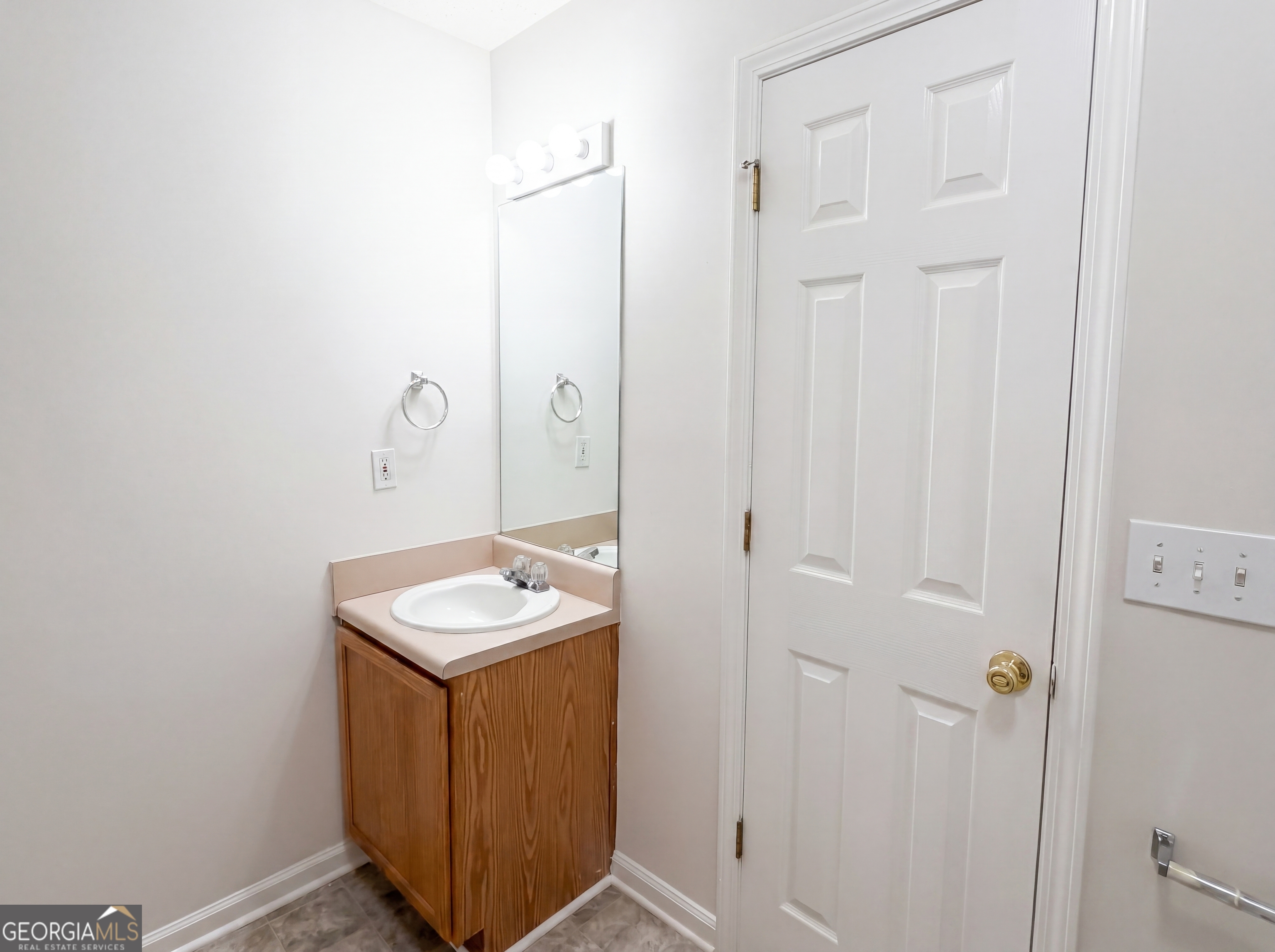 182 Livingston Lane Property Photo 12