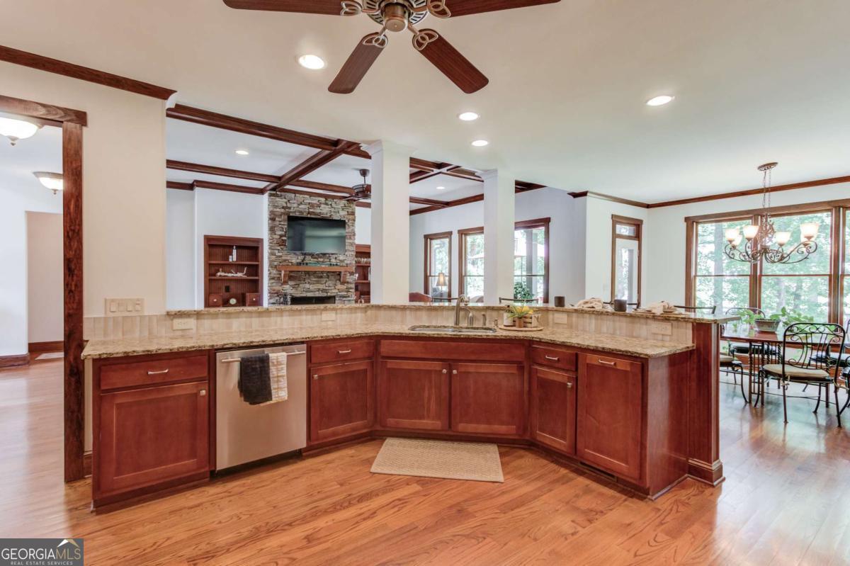 2240 N Pear Grove Court Property Photo 11