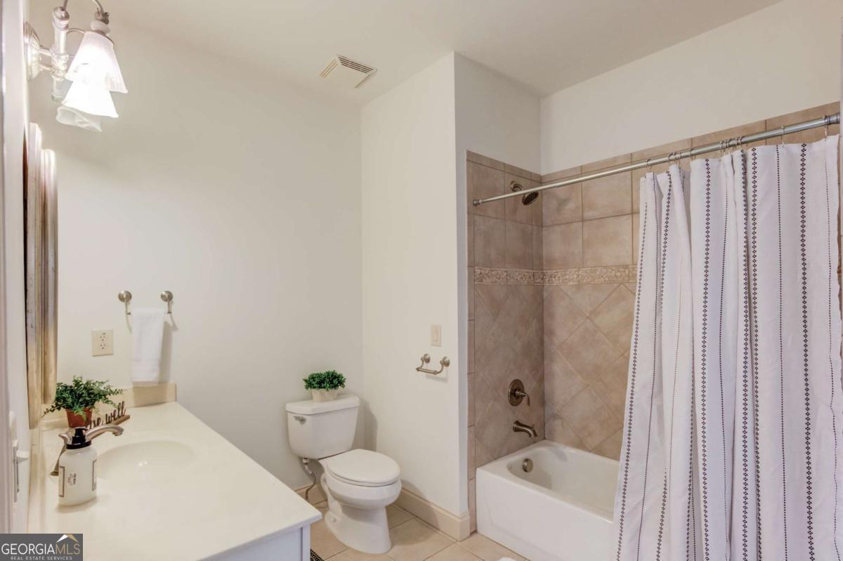 2240 N Pear Grove Court Property Photo 39