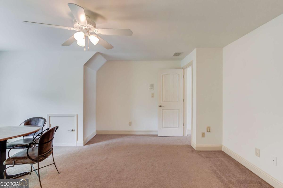 2240 N Pear Grove Court Property Photo 46