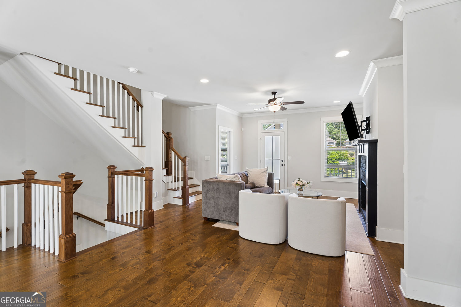 2424 Misty Hollow Place Property Photo 8