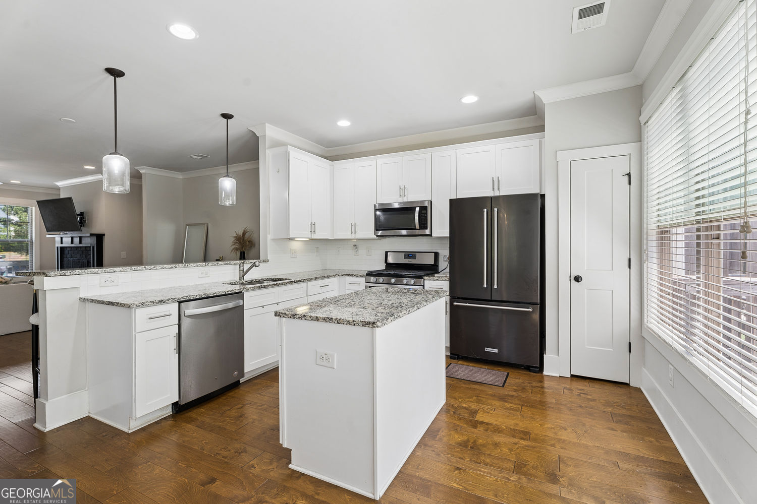 2424 Misty Hollow Place Property Photo 11