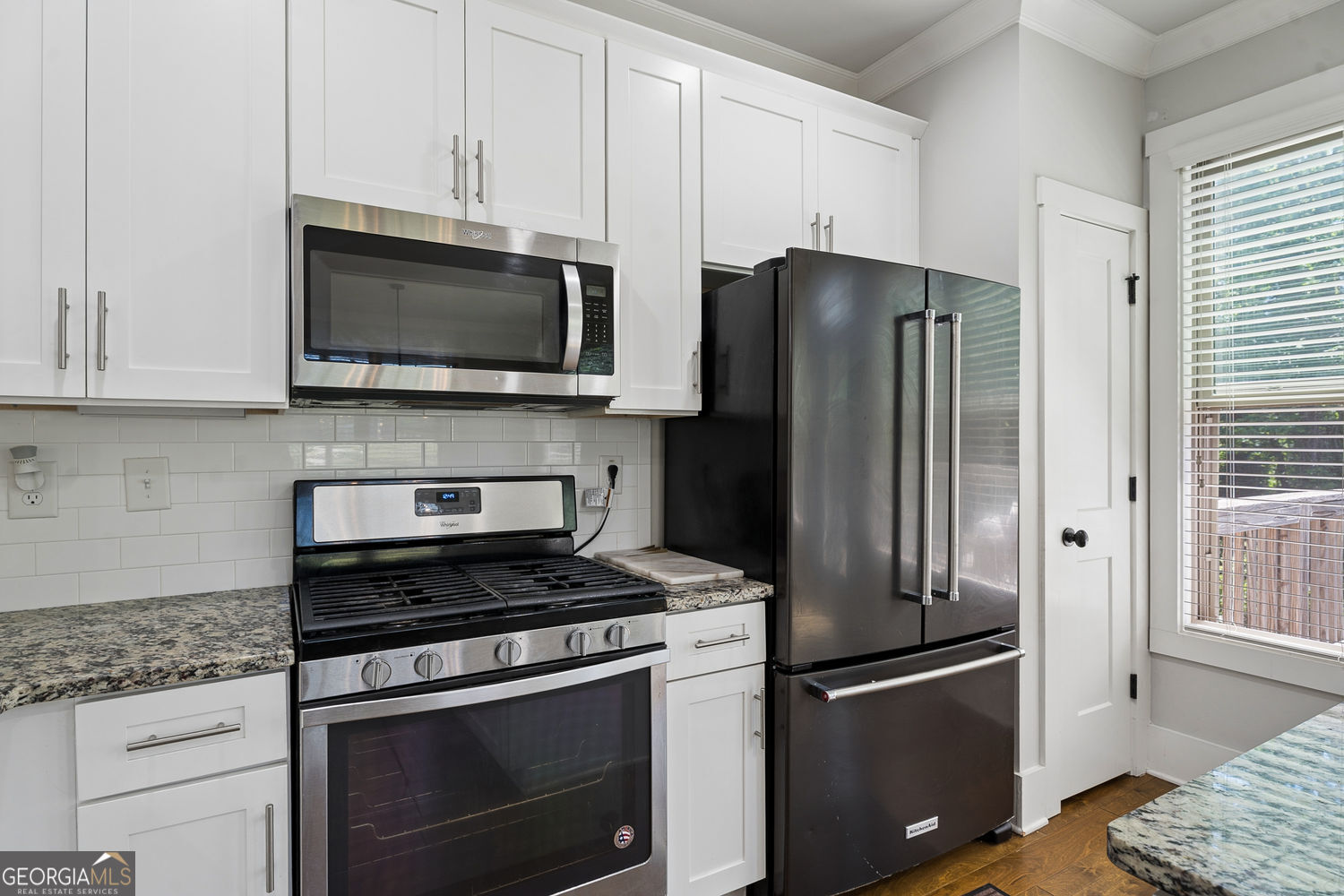 2424 Misty Hollow Place Property Photo 12