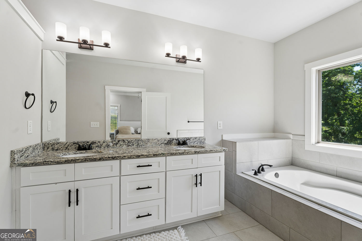 2424 Misty Hollow Place Property Photo 19