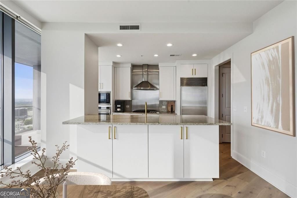 3344 Peachtree Road Ne # 4104 Property Photo 6