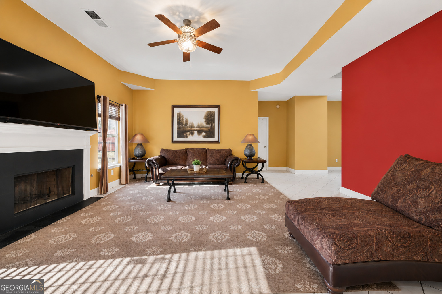 250 Windsor Way Property Photo 2