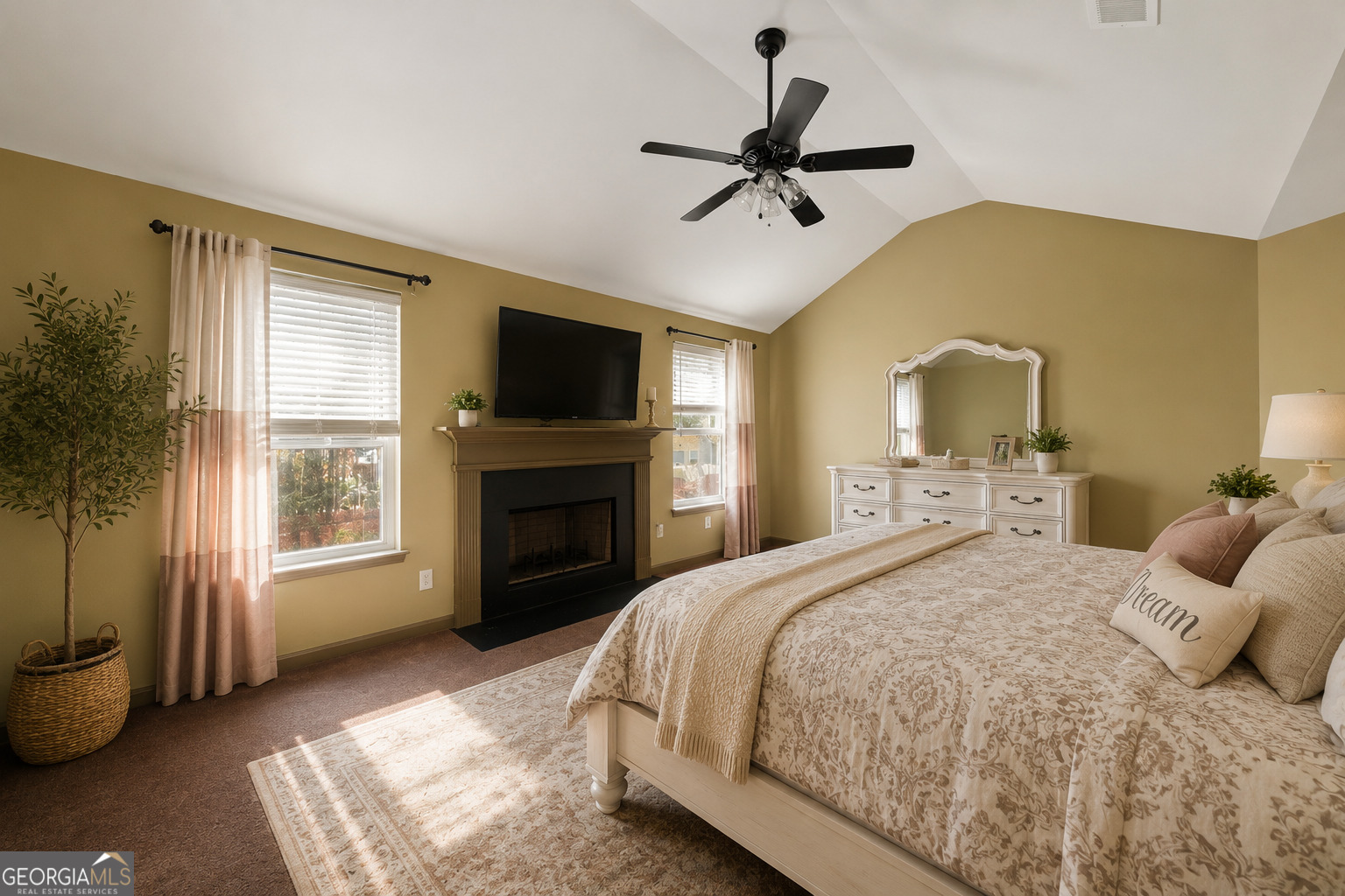 250 Windsor Way Property Photo 7