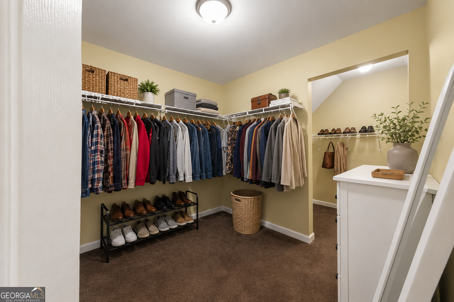 250 Windsor Way Property Photo 10
