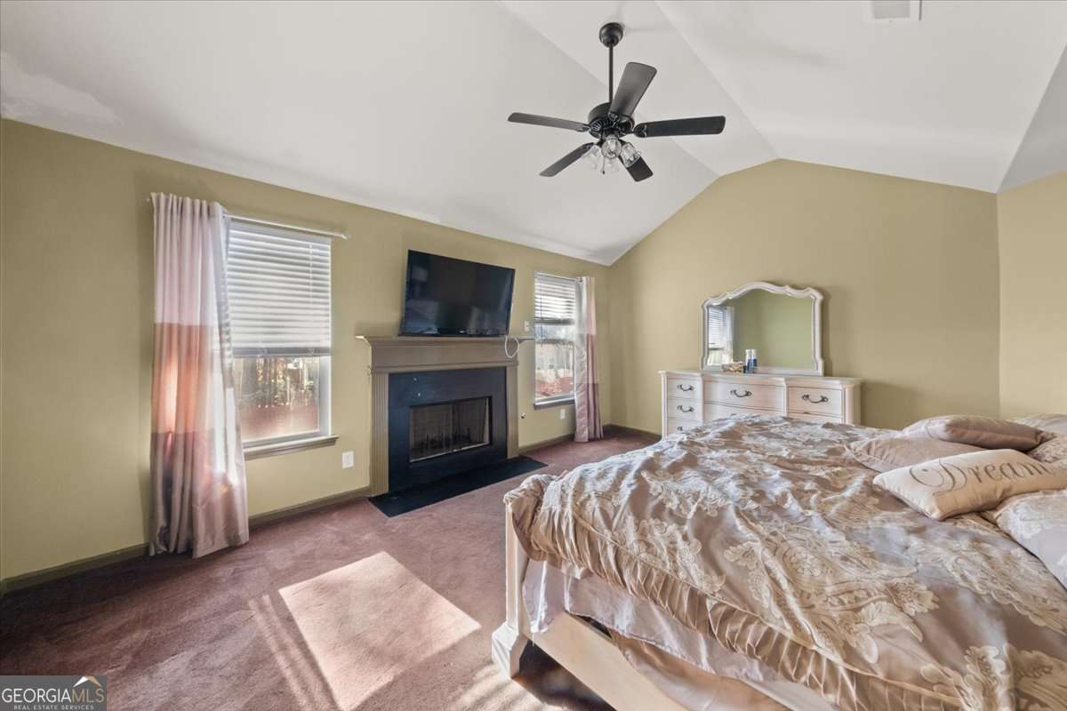 250 Windsor Way Property Photo 23