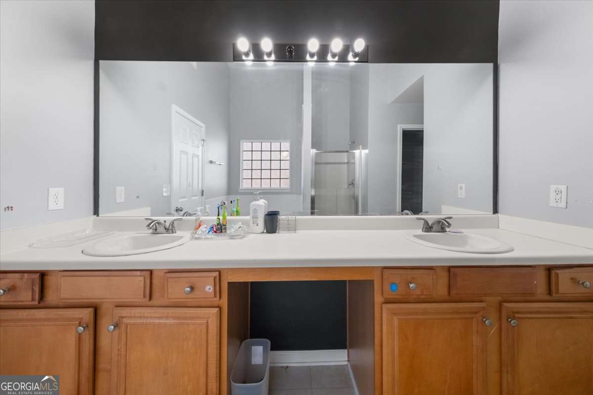 250 Windsor Way Property Photo 28