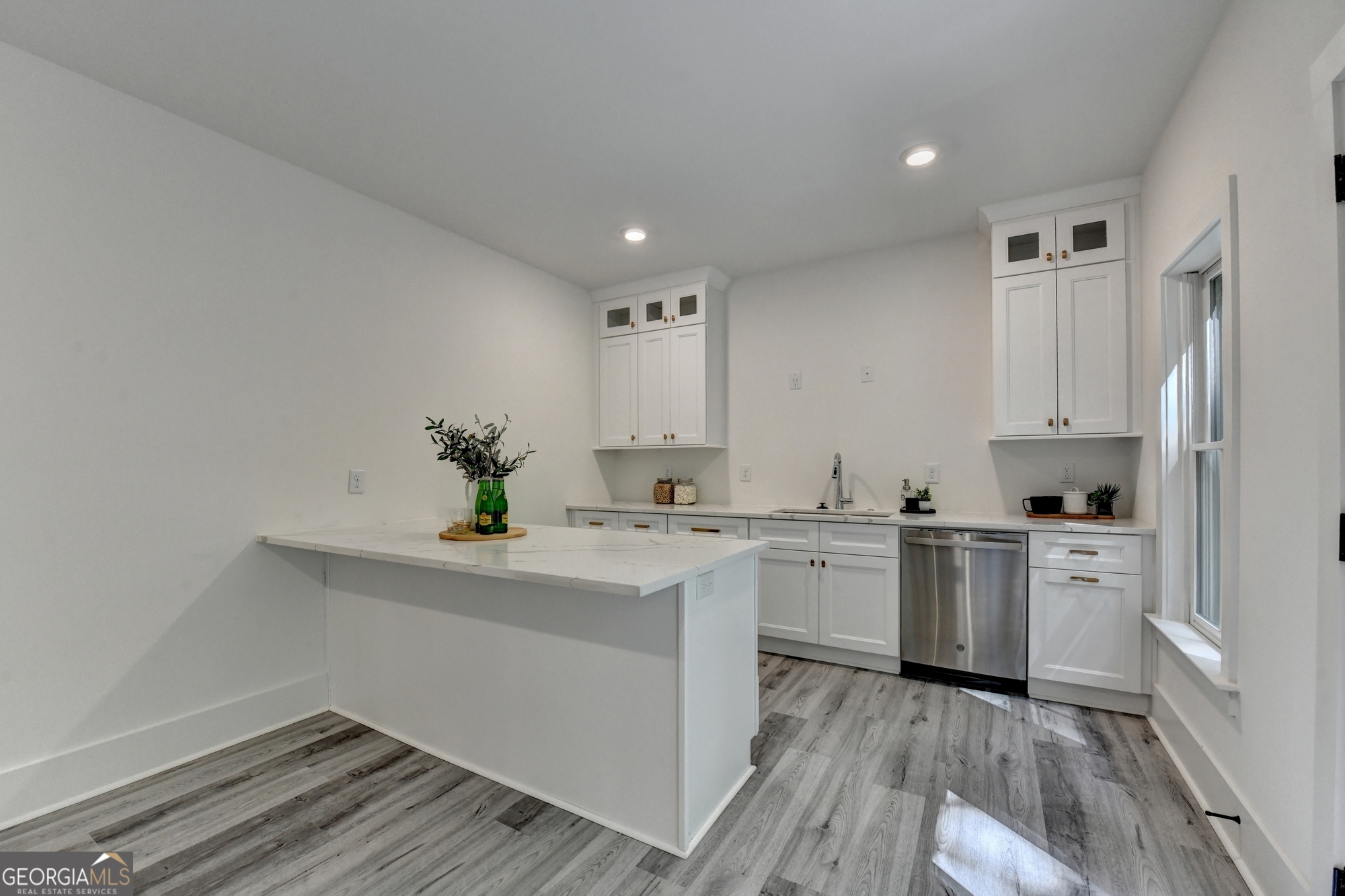 1370 Rumson Lane Property Photo 86