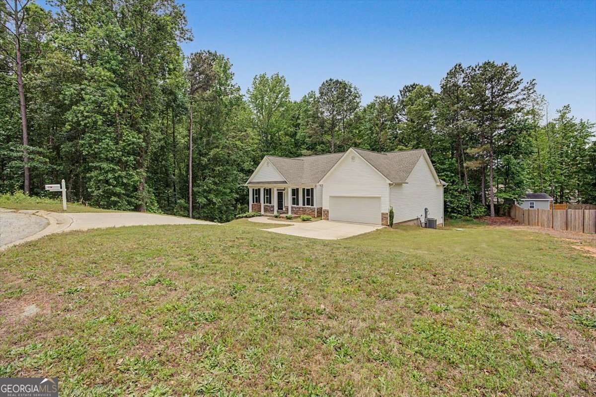 504 Iris Way Property Photo 5