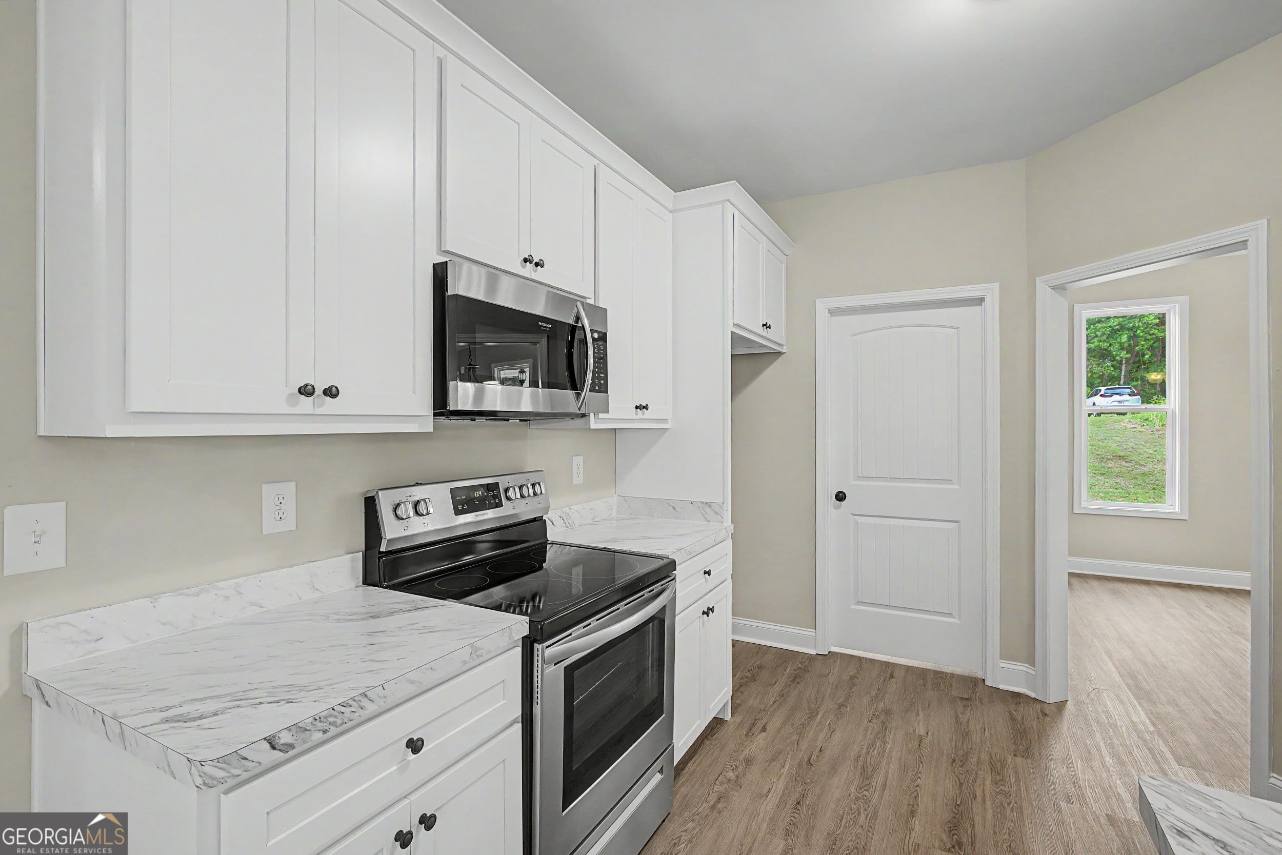 504 Iris Way Property Photo 18