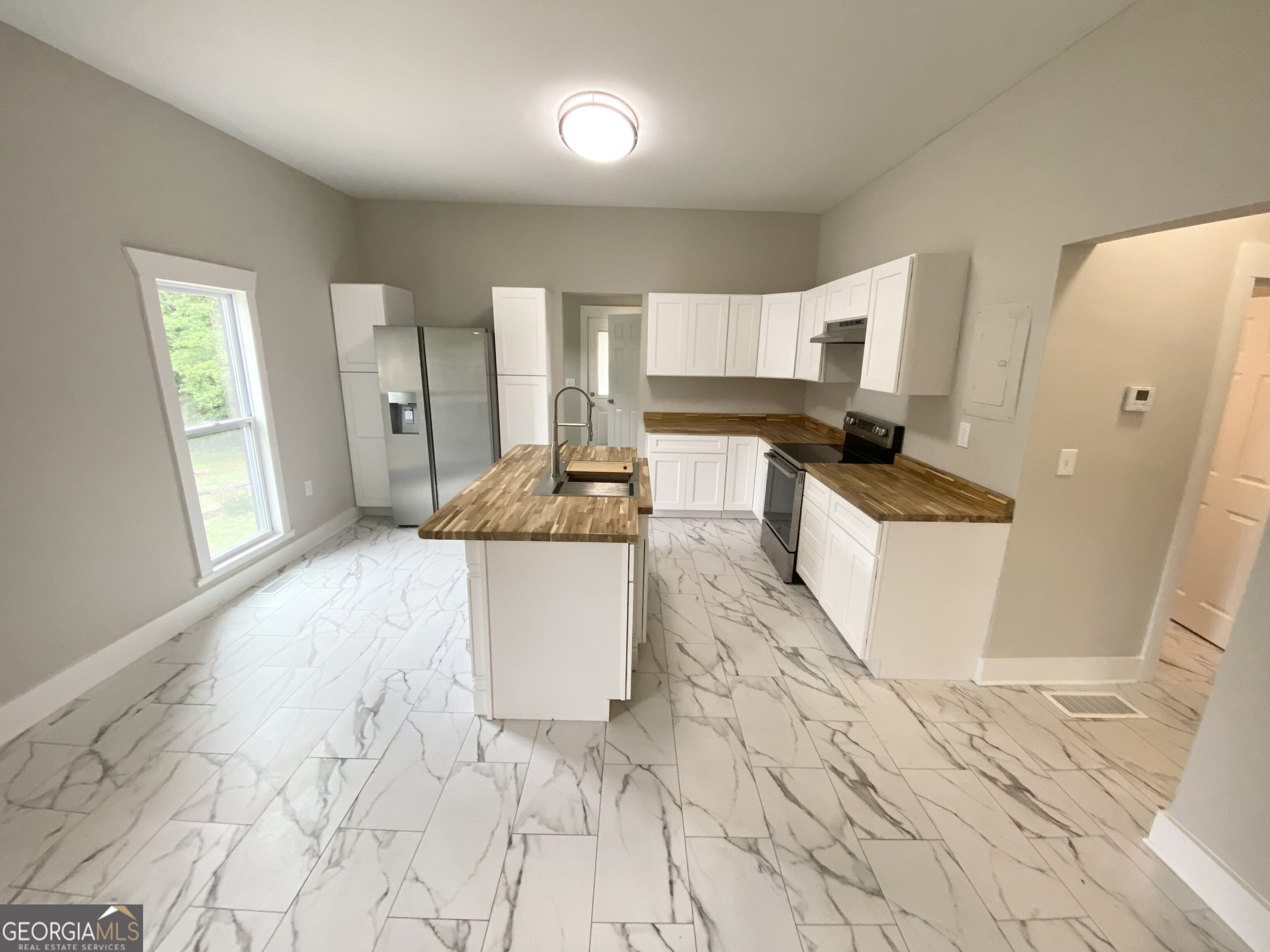 702 Roosevelt Street Property Photo 12