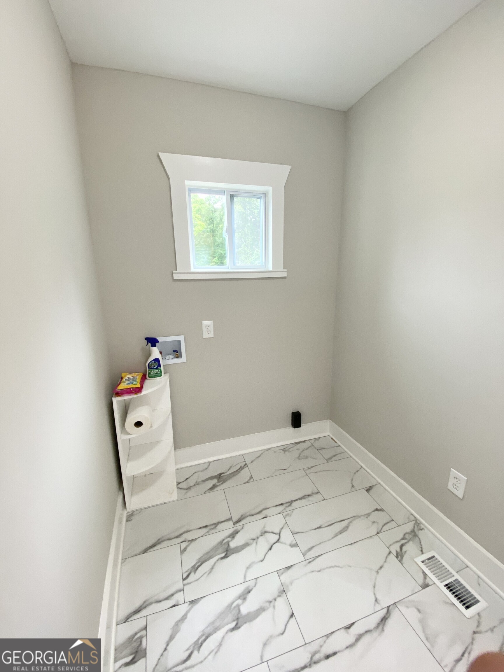 702 Roosevelt Street Property Photo 19