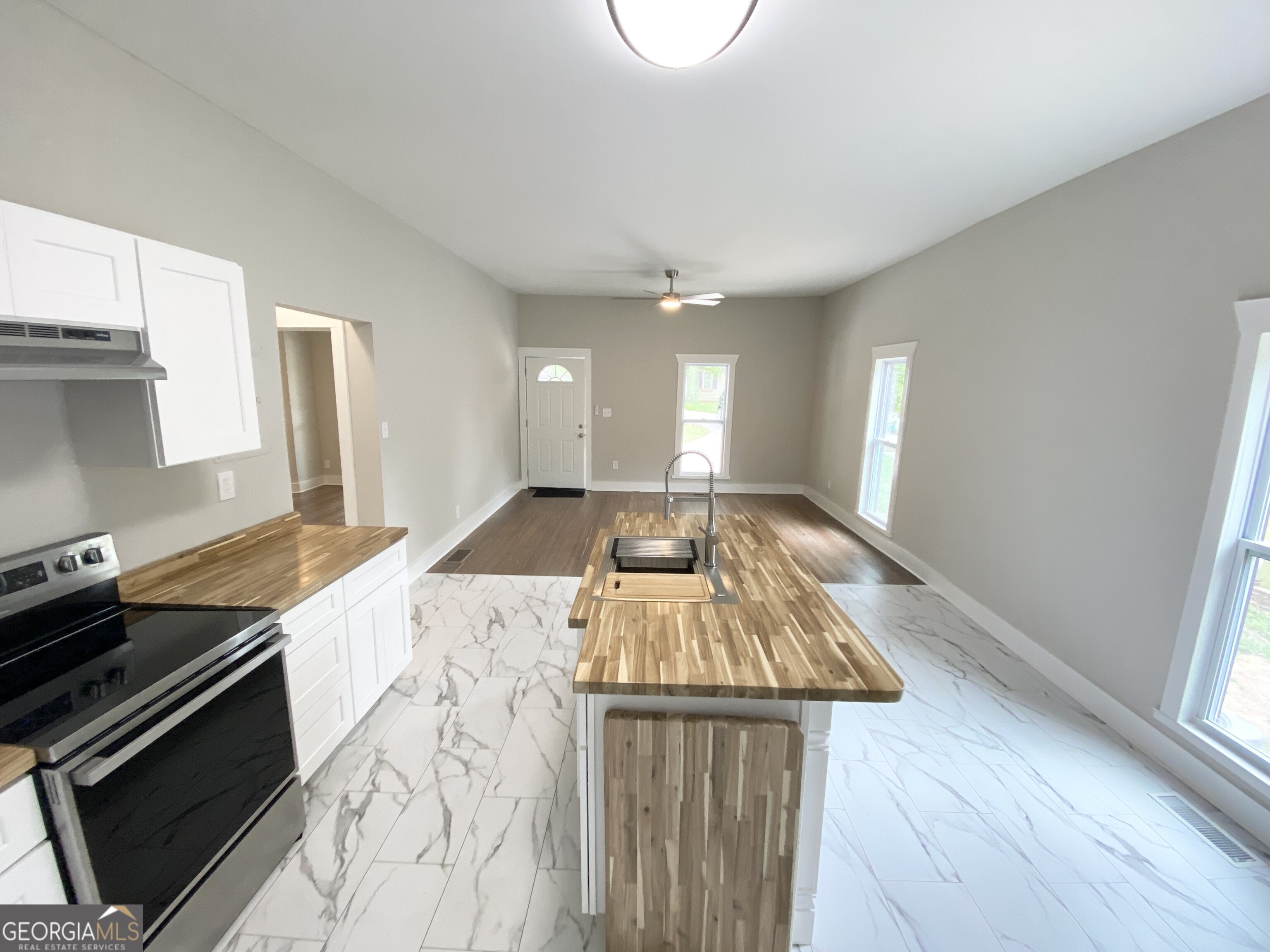 702 Roosevelt Street Property Photo 21