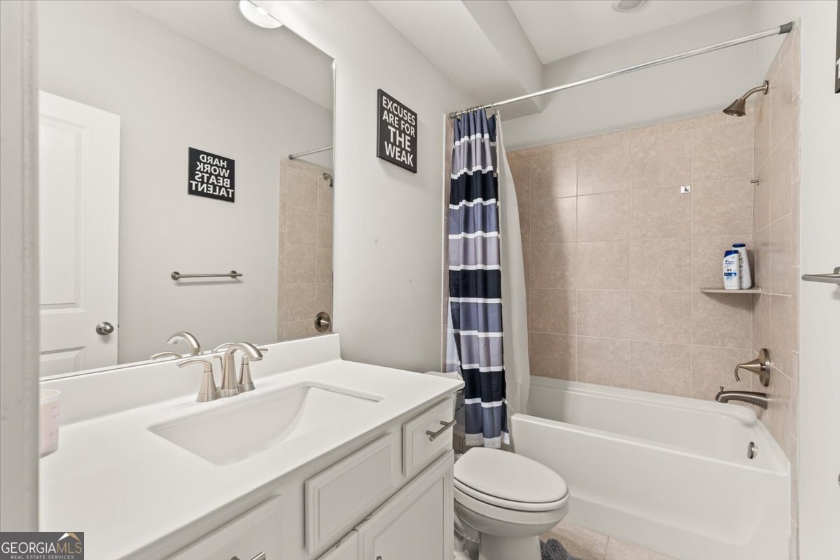 1540 Slopeside Loop Property Photo 28