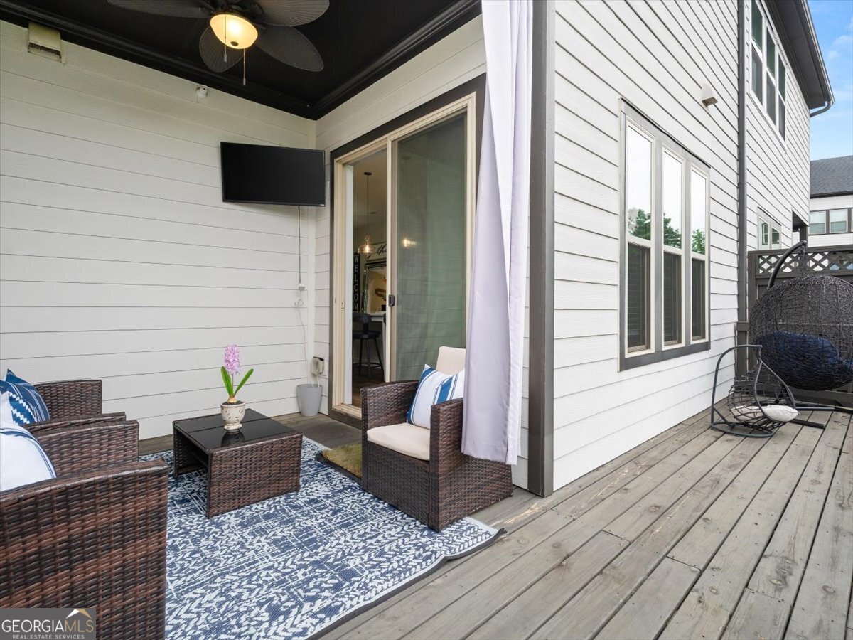 1540 Slopeside Loop Property Photo 31