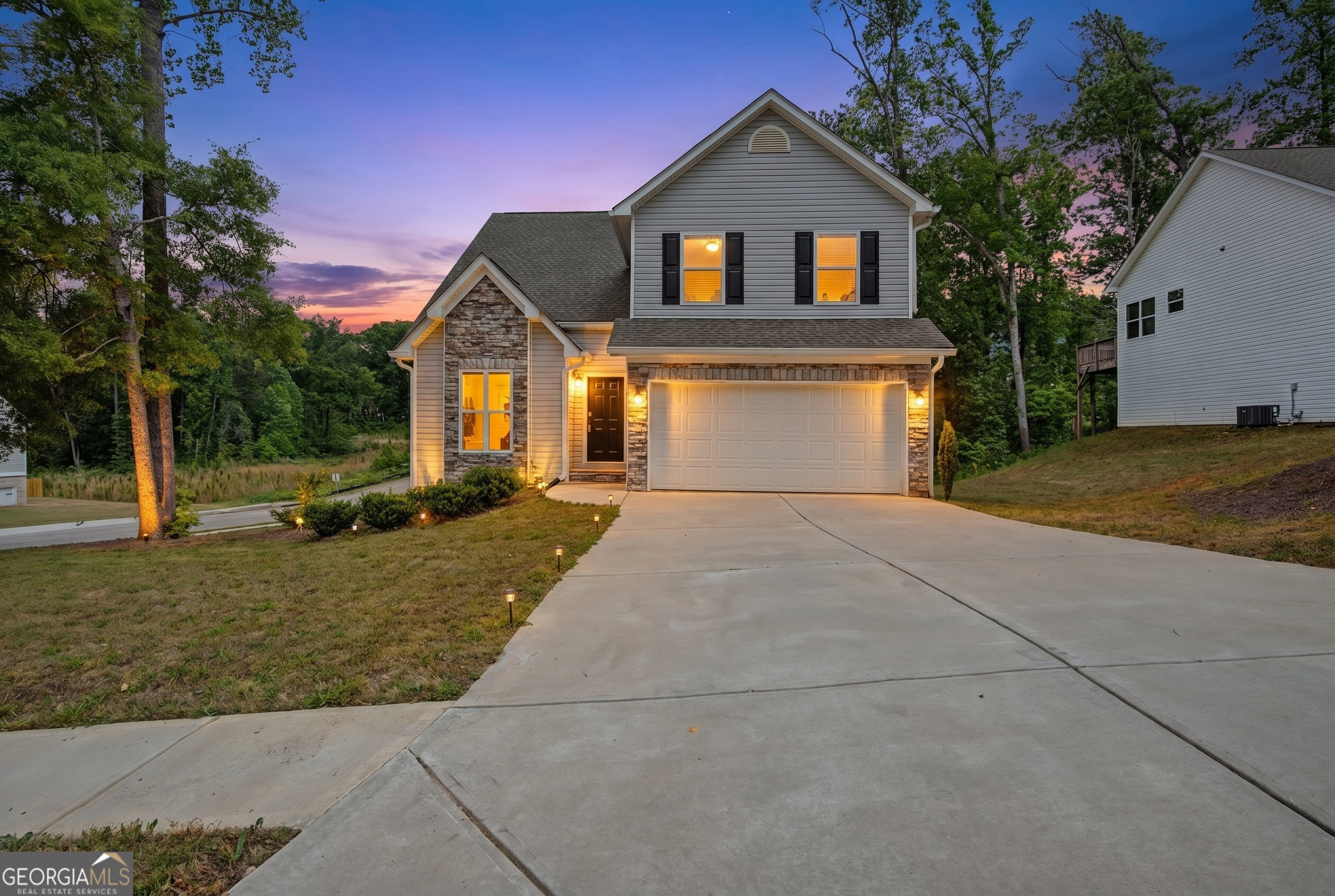 102 Woodside Court Property Photo 1