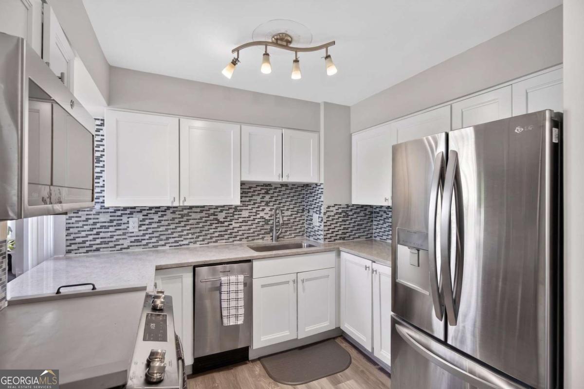 2479 Peachtree Road Ne # 214 Property Photo 1