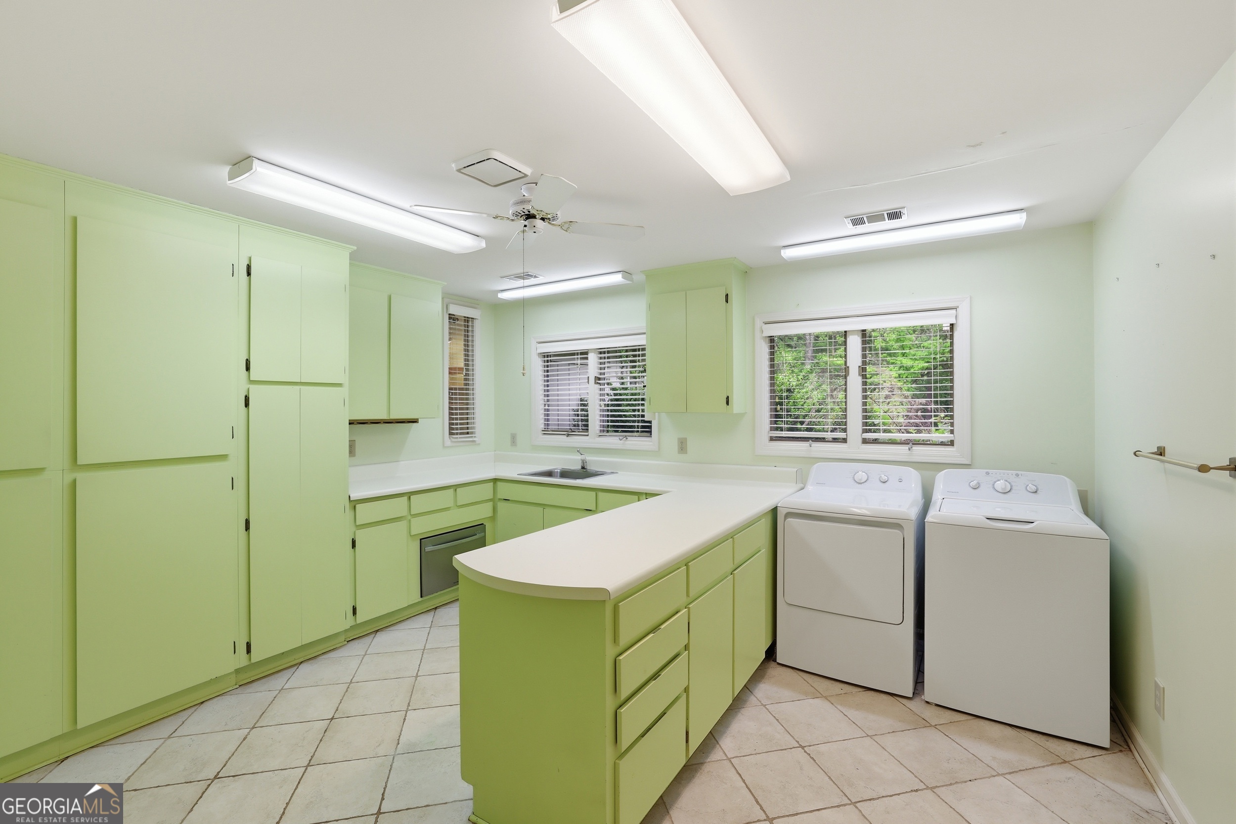 31 Addington Court Property Photo 34
