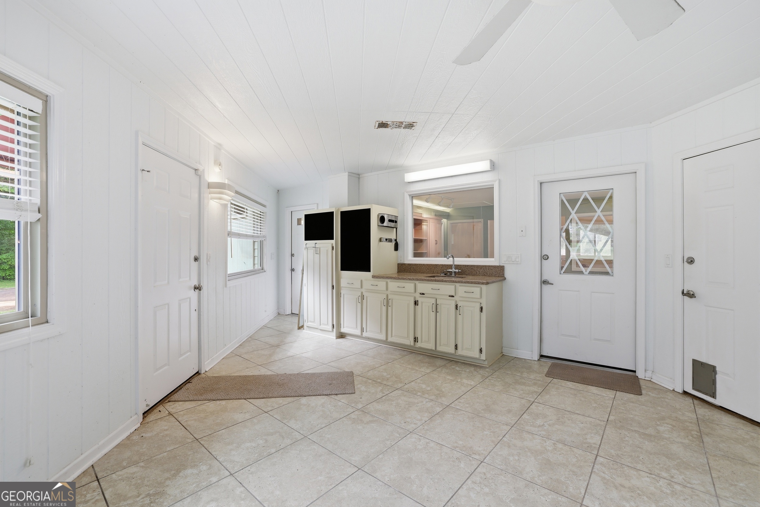 31 Addington Court Property Photo 43