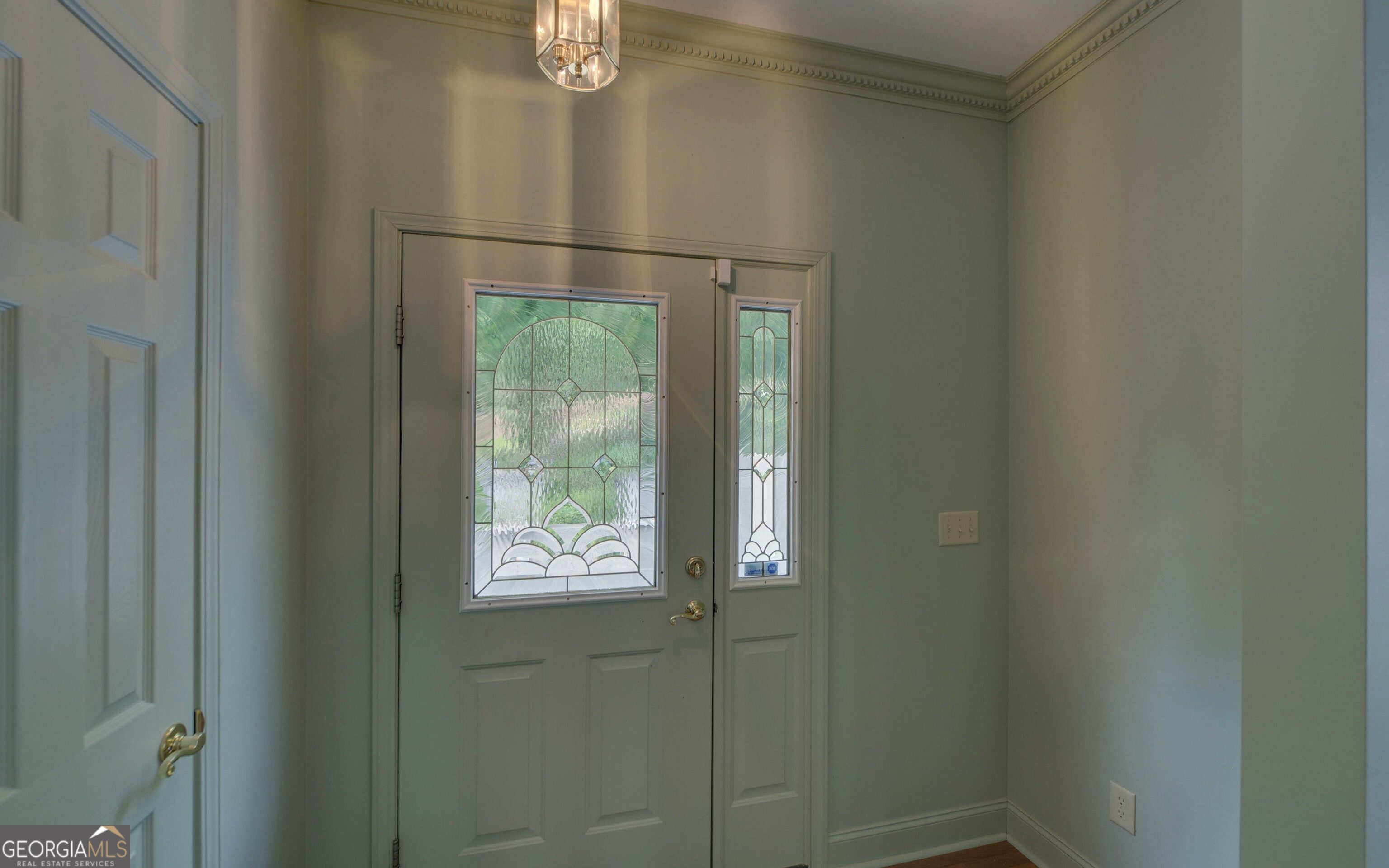 371 Shorewood Circle Property Photo 6