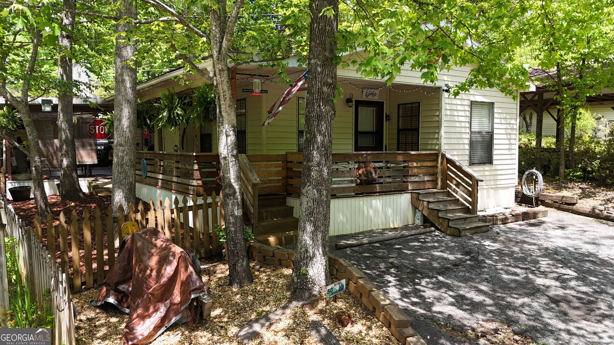 50 Canyon Pass Property Photo 2