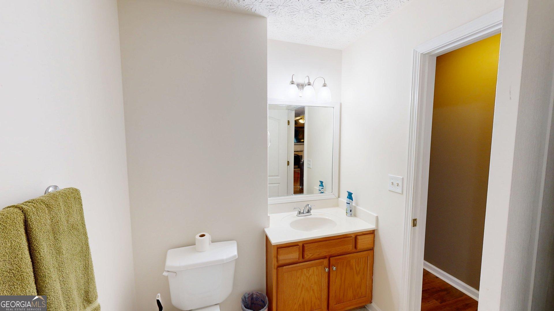 100 Hawthorn Drive Property Photo 25