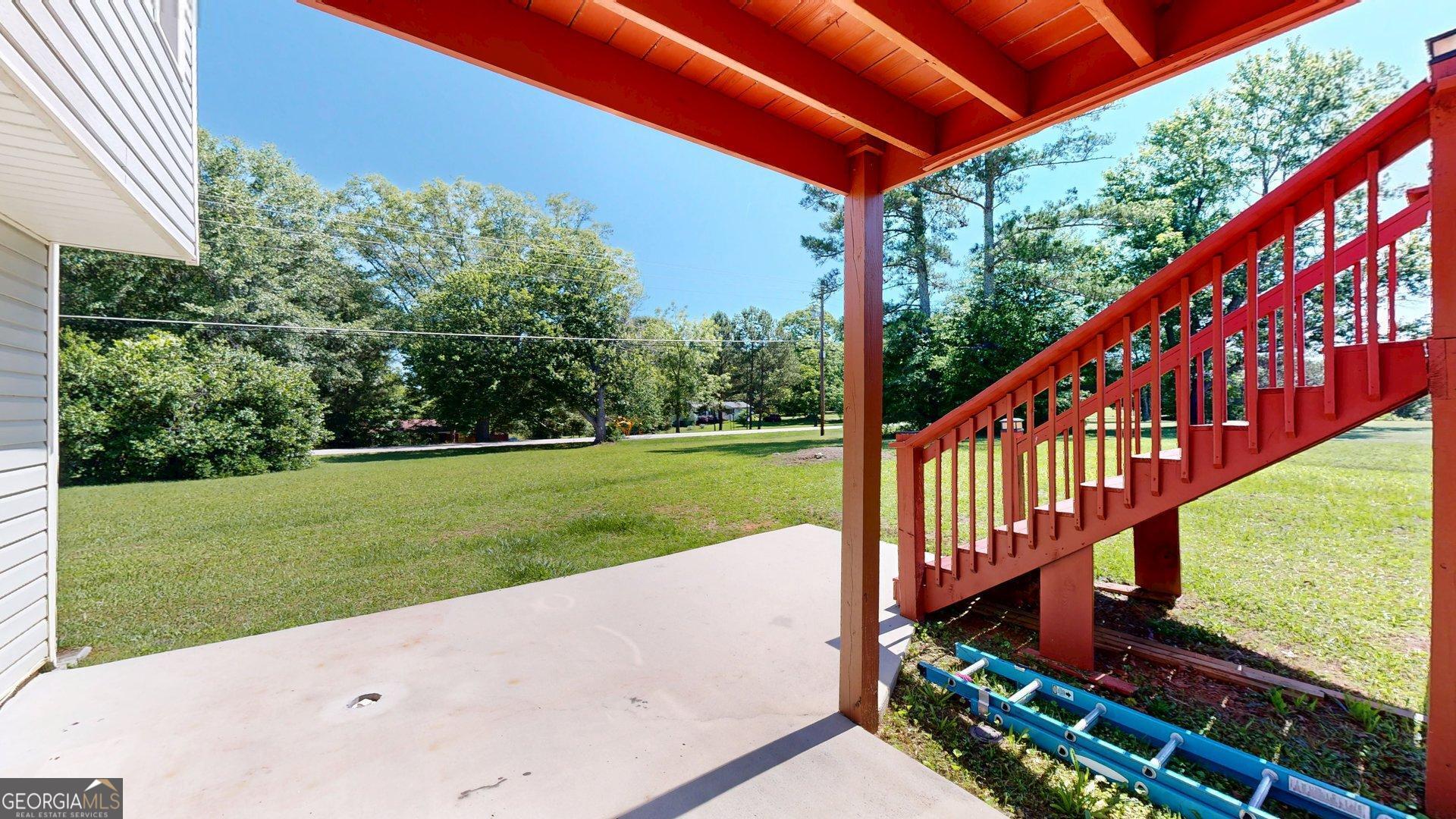 100 Hawthorn Drive Property Photo 32