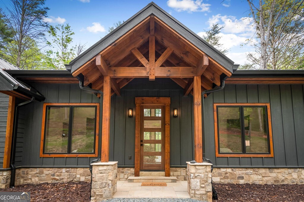 42 Rolling Rapids Property Photo 9
