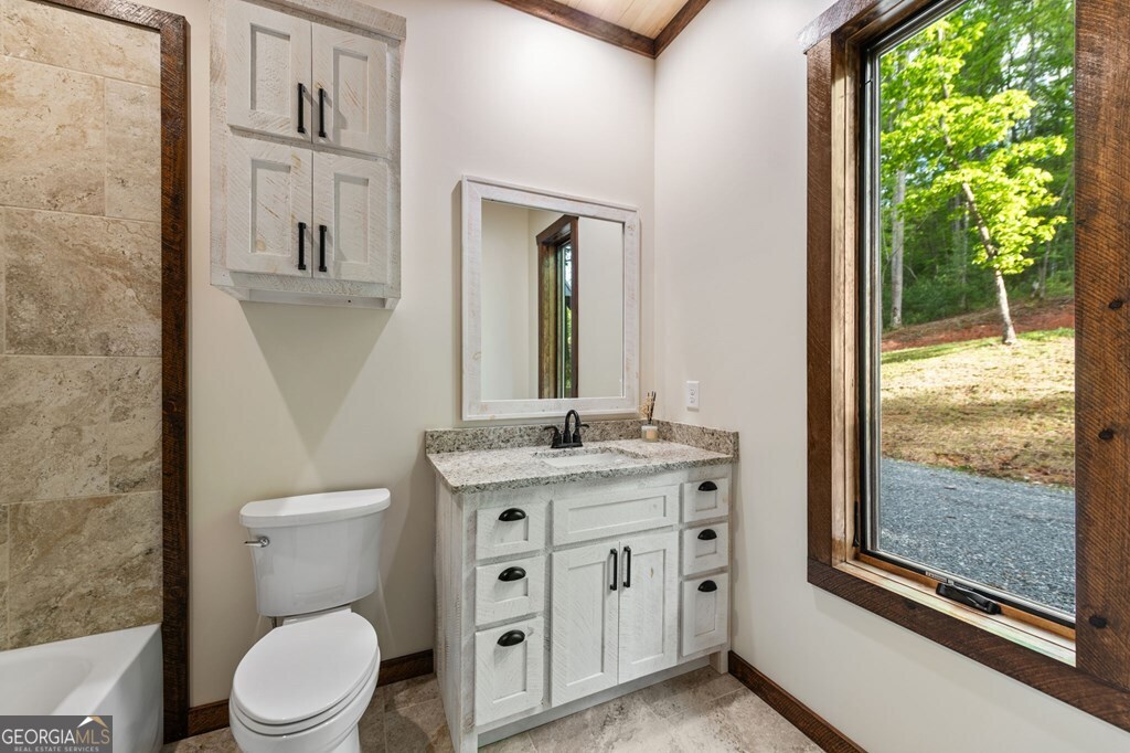 42 Rolling Rapids Property Photo 37