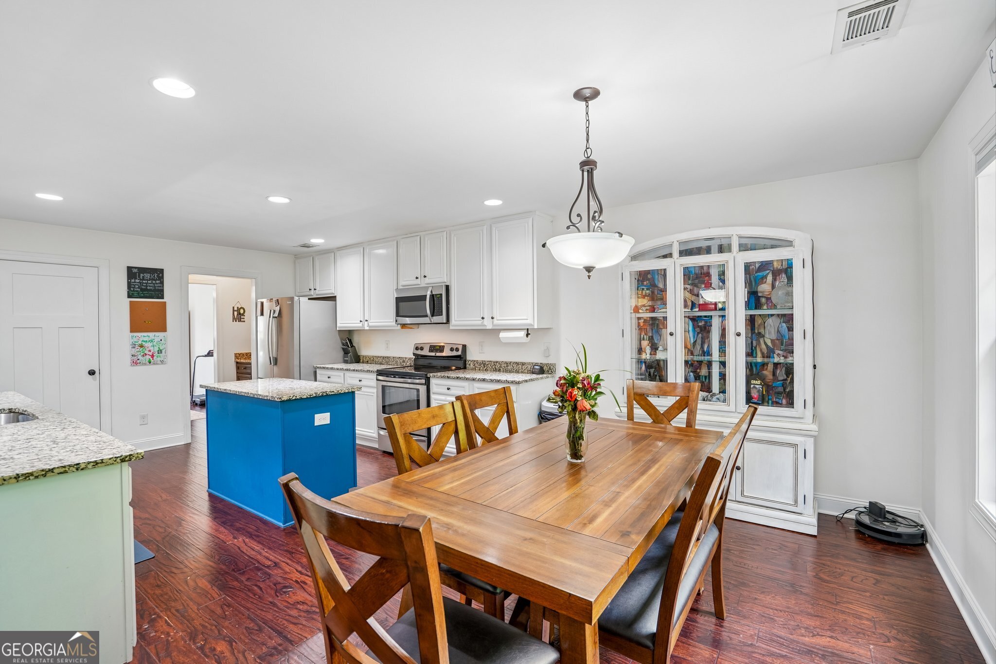 103 Fieldstone Circle Property Photo 11