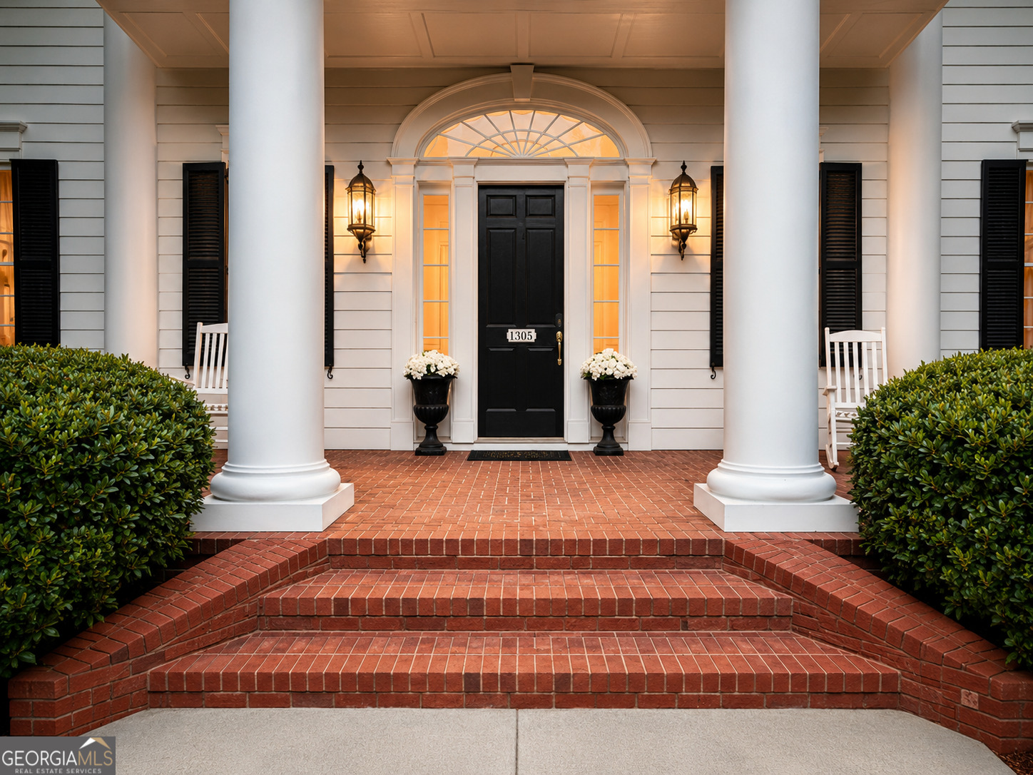 1305 Layor Court Property Photo 3